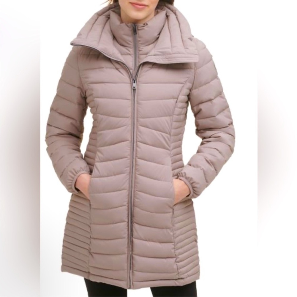 DKNY Thistle Hooded Packable Puffer Coat NWT Size Medium